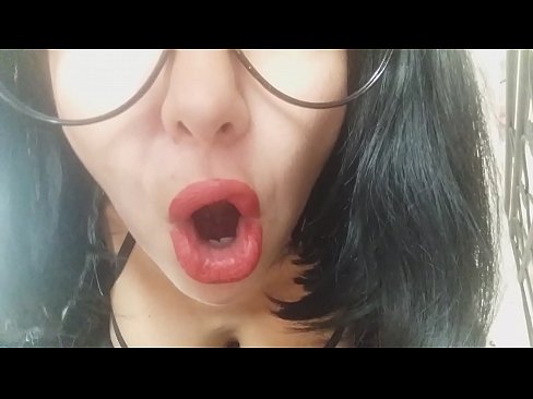 ❤️ Sayang, ibu tirimu tidak mengizinkanmu pergi ke sekolah hari ini... Aku sangat membutuhkanmu... Video sialan pada kami