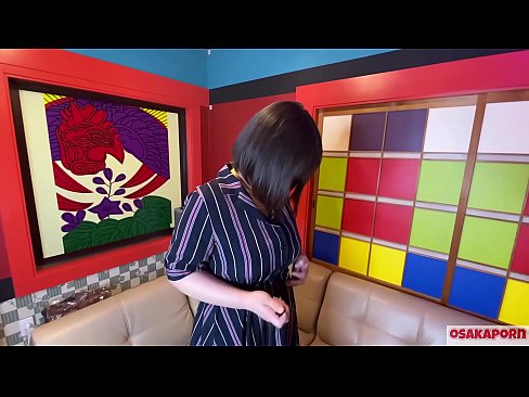 ❤️ Manis Jepang dengan payudara besar masturbasi dengan mainan seks dan mengalami orgasme. Dia berbicara dalam sebuah wawancara tentang pengalaman sialannya. Payudara besar dan vagina berbulu mengerang keras. Osakaporn Video sialan pada kami